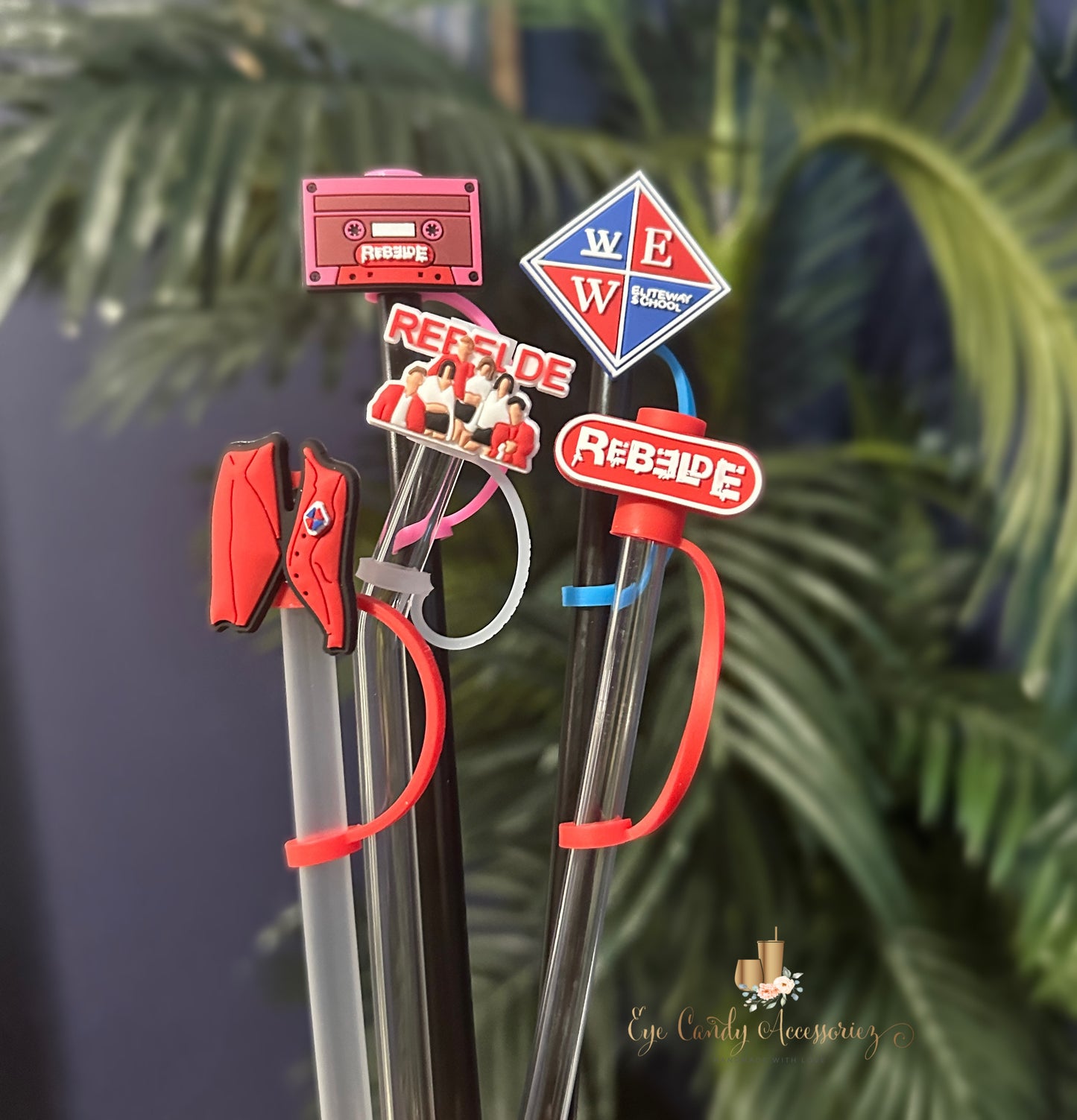 Rebelde Straw Topper Cover