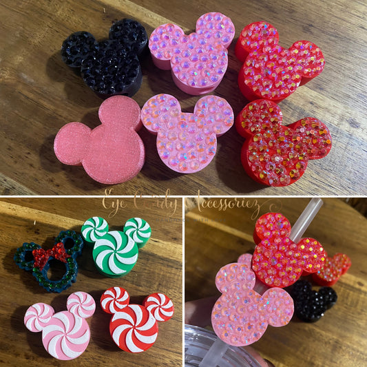 Adornos de paja navideños