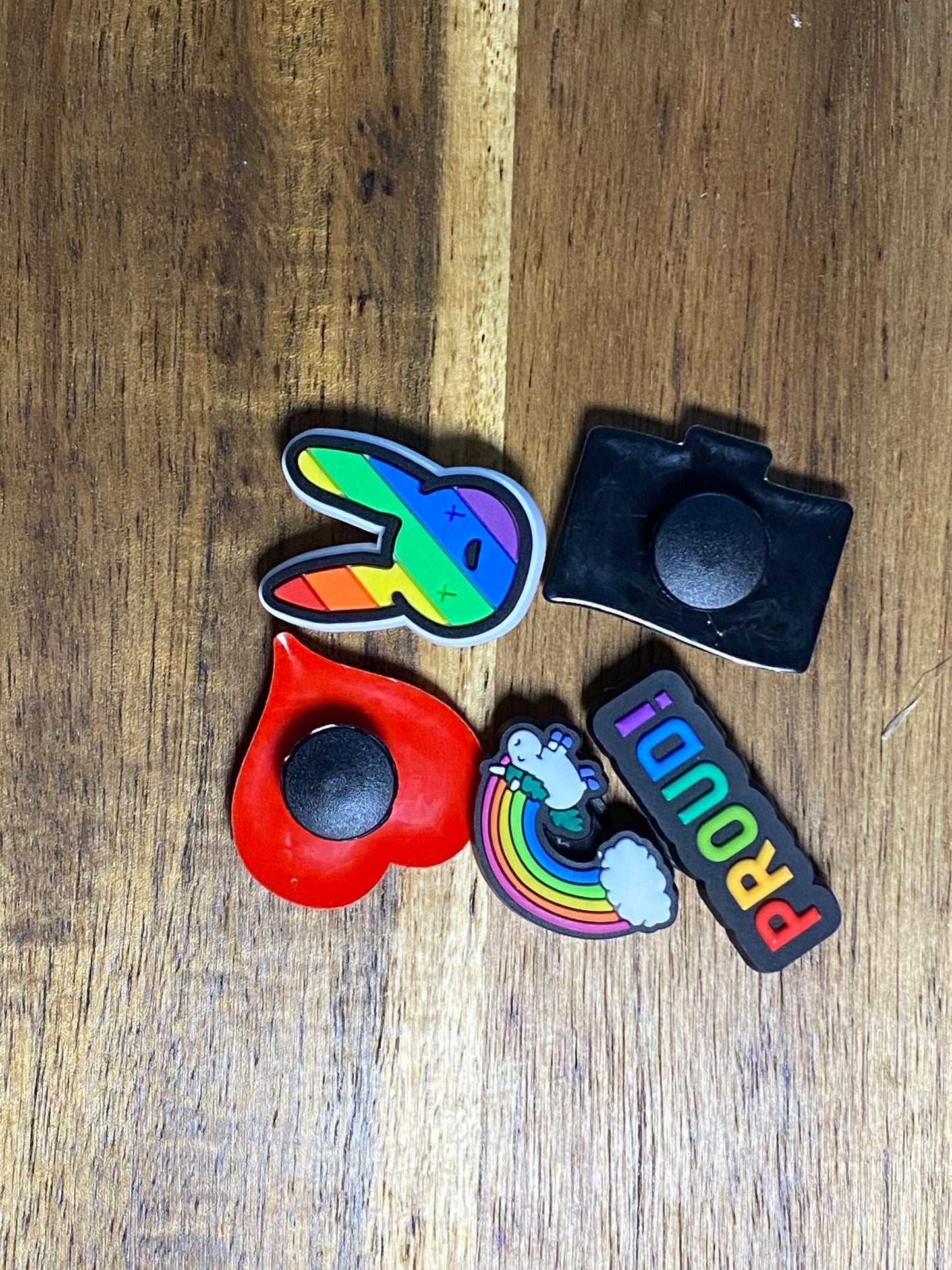 Conjunto de amuletos de zapatos del orgullo